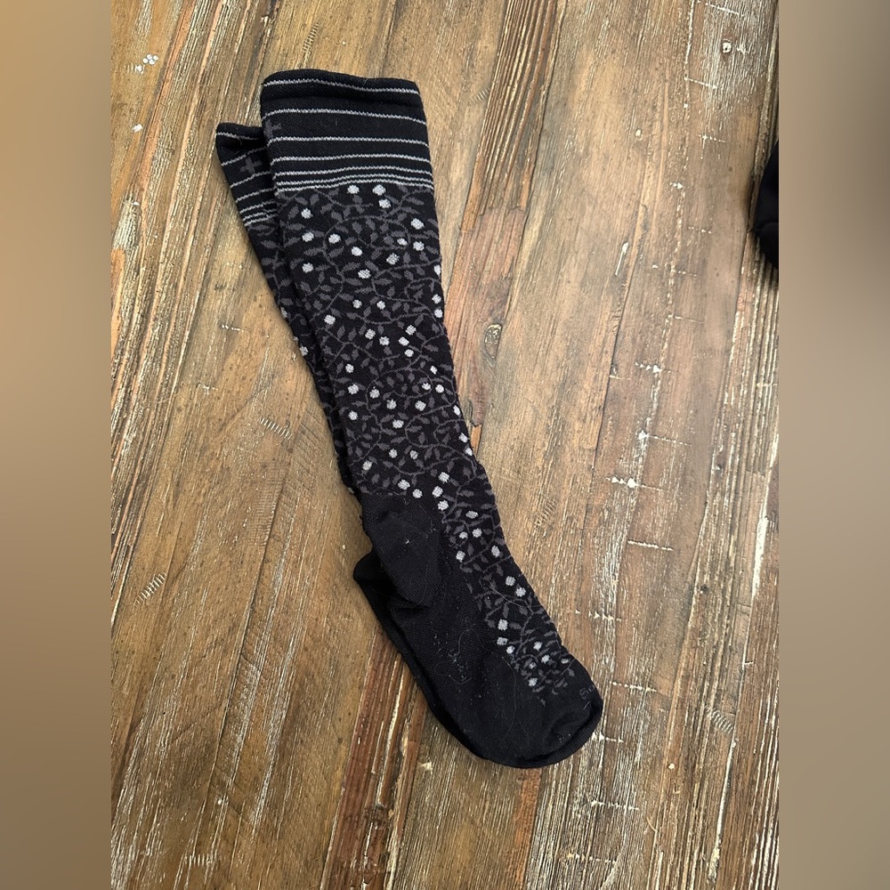 Sockwell medium/lg compression socks. Bundle for special savings!!